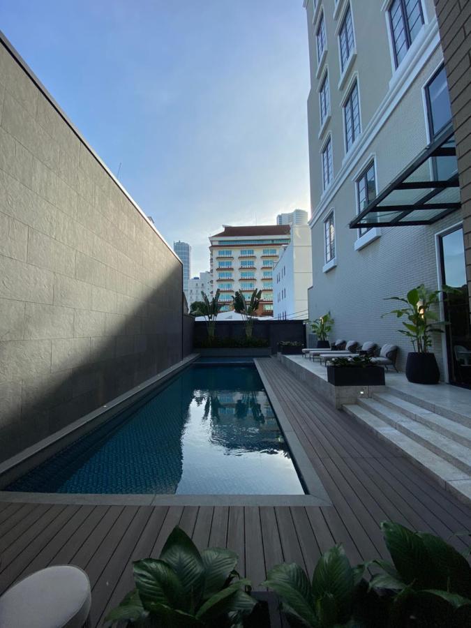 Maia Hotel Джакарта Екстериор снимка